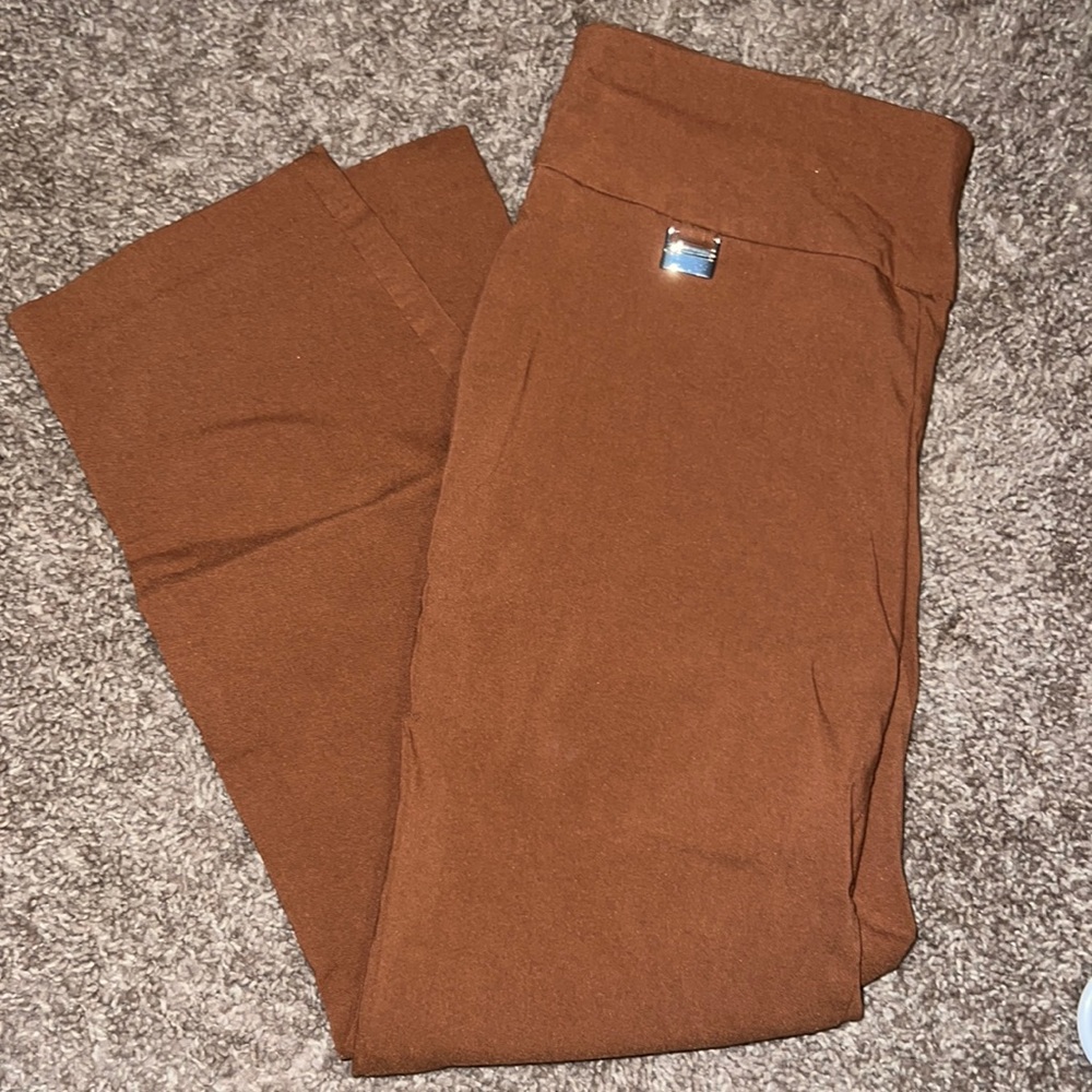 Alfani terra-cotta/brown pull on capri pants/leggings 2